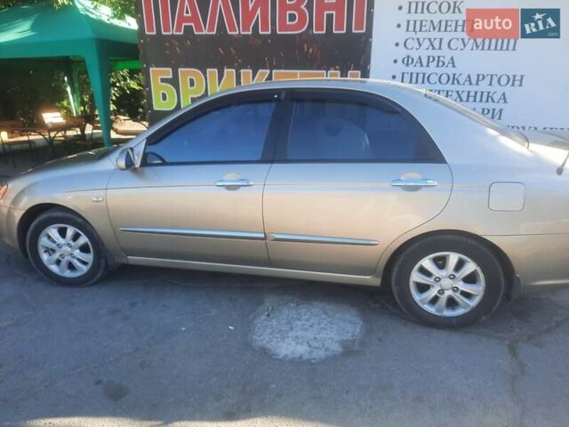 Бежевый Киа Черато, объемом двигателя 1.6 л и пробегом 130 тыс. км за 4400 $, фото 4 на Automoto.ua
