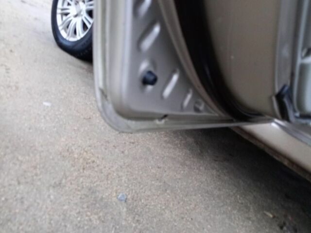 Бежевий Кіа Черато, об'ємом двигуна 1.6 л та пробігом 300 тис. км за 4500 $, фото 4 на Automoto.ua