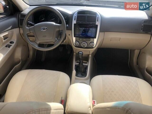 Бежевий Кіа Черато, об'ємом двигуна 1.6 л та пробігом 118 тис. км за 5400 $, фото 9 на Automoto.ua