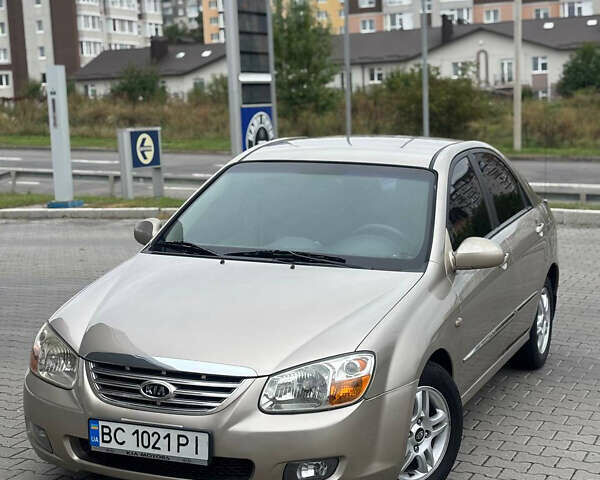 Бежевый Киа Черато, объемом двигателя 1.98 л и пробегом 268 тыс. км за 4555 $, фото 8 на Automoto.ua