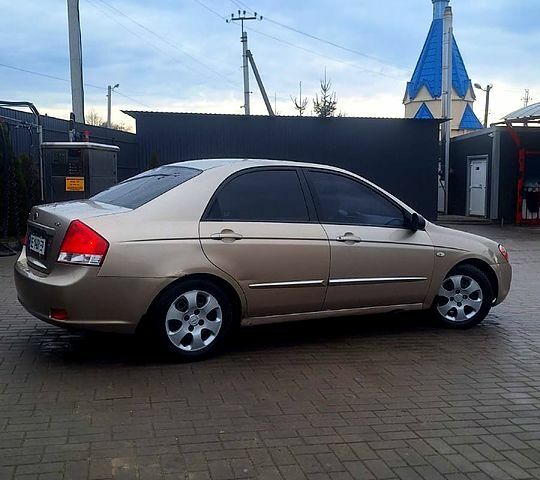 Бежевий Кіа Черато, об'ємом двигуна 1.6 л та пробігом 0 тис. км за 4500 $, фото 1 на Automoto.ua