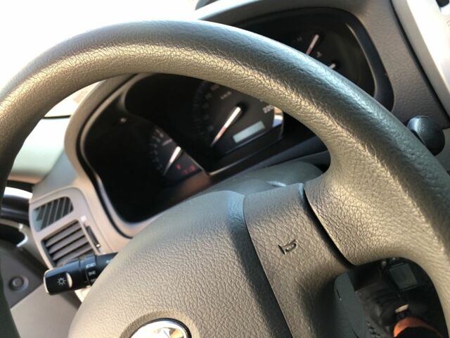 Бежевий Кіа Черато, об'ємом двигуна 1.6 л та пробігом 118 тис. км за 5300 $, фото 10 на Automoto.ua