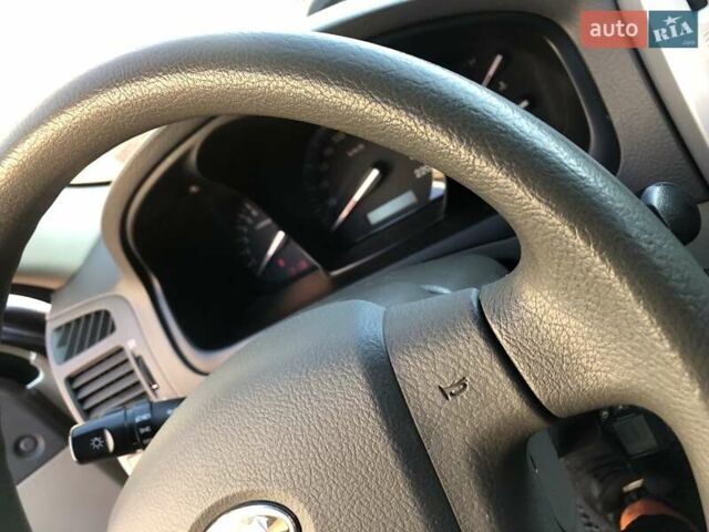 Бежевий Кіа Черато, об'ємом двигуна 1.6 л та пробігом 118 тис. км за 5400 $, фото 13 на Automoto.ua