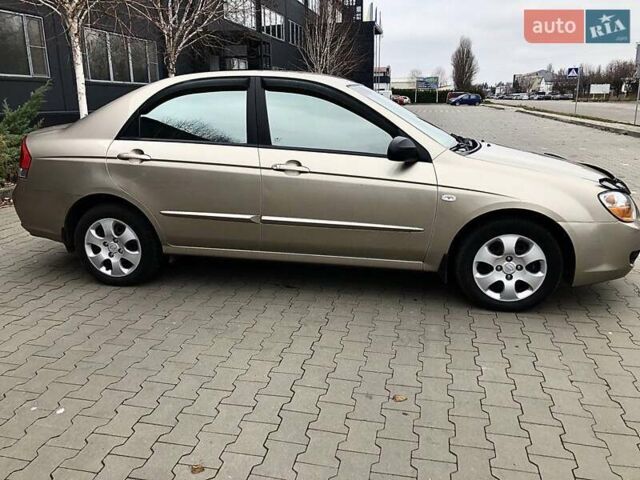Бежевый Киа Черато, объемом двигателя 1.6 л и пробегом 118 тыс. км за 5500 $, фото 5 на Automoto.ua