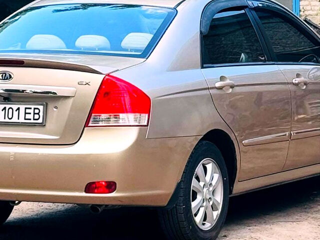 Бежевый Киа Черато, объемом двигателя 1.6 л и пробегом 212 тыс. км за 4600 $, фото 2 на Automoto.ua