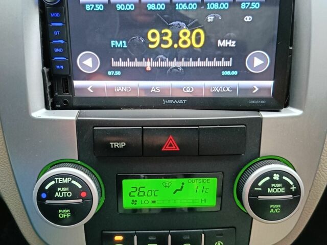 Бежевый Киа Черато, объемом двигателя 2 л и пробегом 195 тыс. км за 4250 $, фото 14 на Automoto.ua