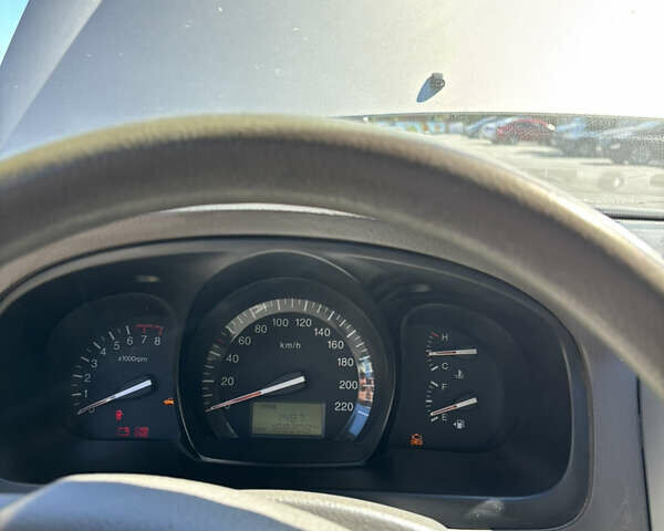 Бежевый Киа Черато, объемом двигателя 1.6 л и пробегом 193 тыс. км за 3400 $, фото 14 на Automoto.ua