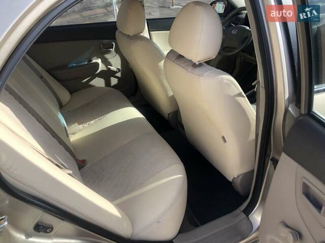 Бежевий Кіа Черато, об'ємом двигуна 1.6 л та пробігом 118 тис. км за 5400 $, фото 10 на Automoto.ua