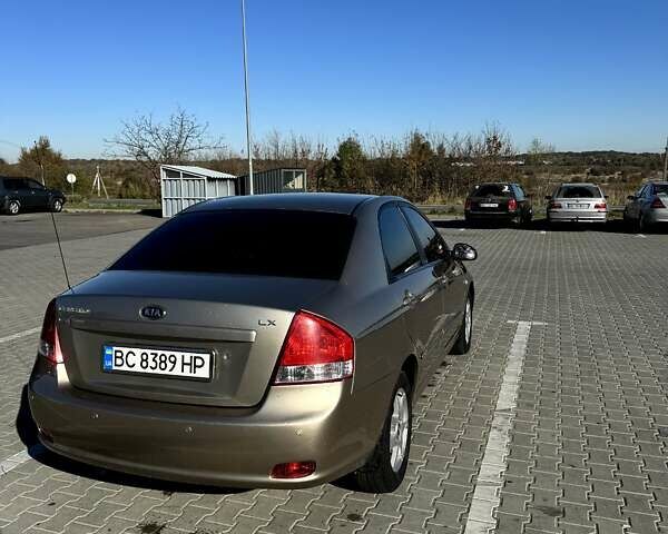 Бежевый Киа Черато, объемом двигателя 1.6 л и пробегом 212 тыс. км за 4650 $, фото 1 на Automoto.ua