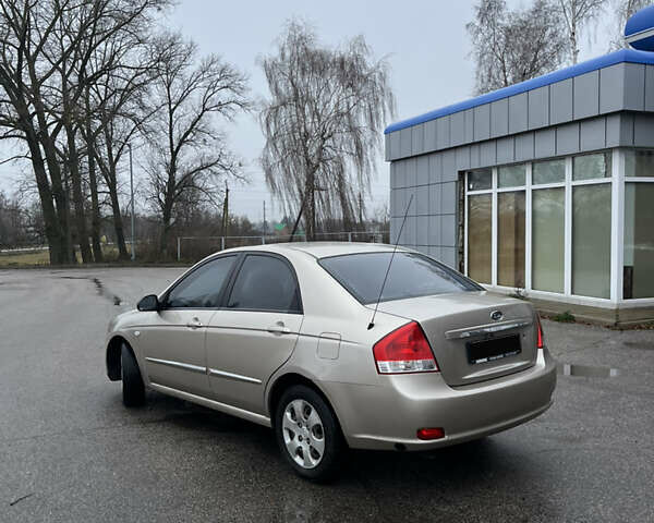 Бежевий Кіа Черато, об'ємом двигуна 1.6 л та пробігом 230 тис. км за 3700 $, фото 6 на Automoto.ua