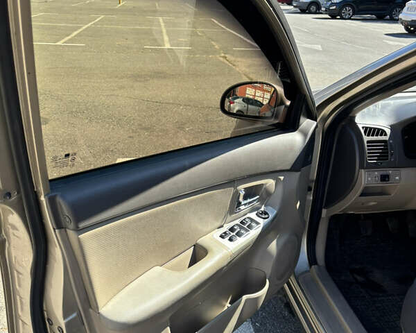 Бежевый Киа Черато, объемом двигателя 1.6 л и пробегом 193 тыс. км за 3400 $, фото 11 на Automoto.ua