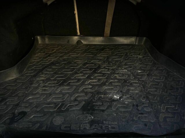 Киа Черато 2007 в Кривом Роге на Automoto.ua Бежевый Киа Черато, объемом двигателя 2 л и пробегом 206 тыс. км за 4400 $, фото 20 на Automoto.ua