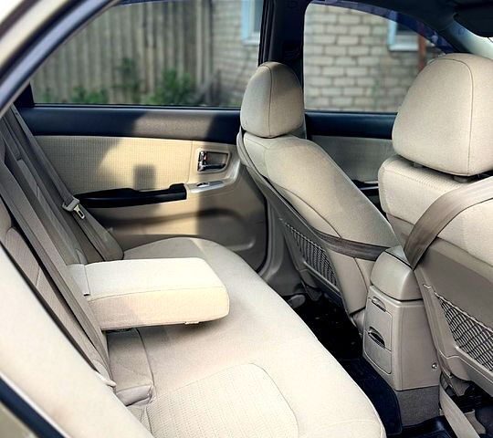 Бежевый Киа Черато, объемом двигателя 1.6 л и пробегом 212 тыс. км за 4600 $, фото 5 на Automoto.ua