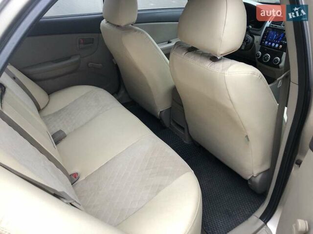 Бежевый Киа Черато, объемом двигателя 1.6 л и пробегом 118 тыс. км за 5500 $, фото 4 на Automoto.ua