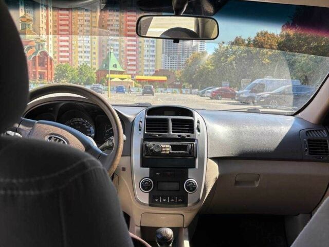 Бежевый Киа Черато, объемом двигателя 1.6 л и пробегом 197 тыс. км за 3384 $, фото 6 на Automoto.ua