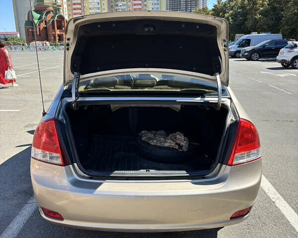 Бежевый Киа Черато, объемом двигателя 1.6 л и пробегом 193 тыс. км за 3400 $, фото 19 на Automoto.ua