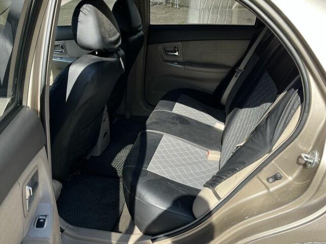 Бежевый Киа Черато, объемом двигателя 1.6 л и пробегом 218 тыс. км за 5200 $, фото 7 на Automoto.ua