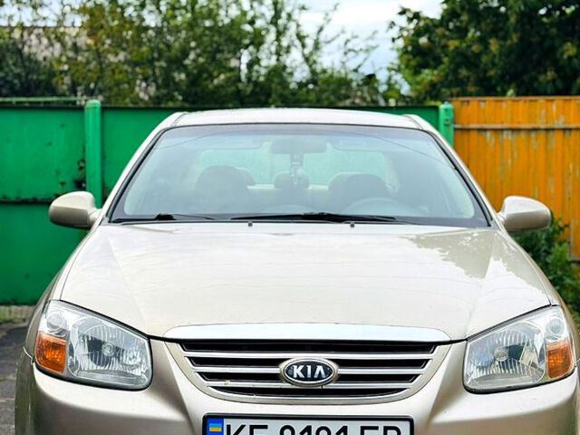 Бежевый Киа Черато, объемом двигателя 1.6 л и пробегом 212 тыс. км за 4600 $, фото 1 на Automoto.ua