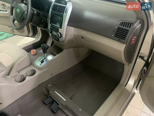 Бежевый Киа Черато, объемом двигателя 2 л и пробегом 171 тыс. км за 5000 $, фото 6 на Automoto.ua