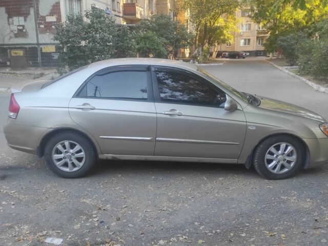 Бежевий Кіа Черато, об'ємом двигуна 1.6 л та пробігом 3 тис. км за 3500 $, фото 4 на Automoto.ua