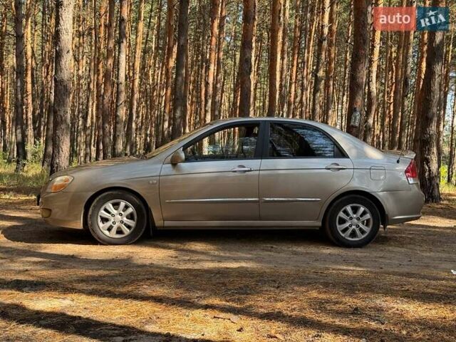 Бежевый Киа Черато, объемом двигателя 1.98 л и пробегом 340 тыс. км за 5000 $, фото 9 на Automoto.ua