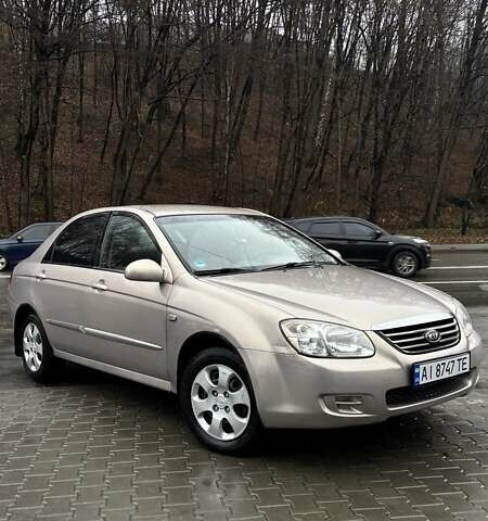 Бежевый Киа Черато, объемом двигателя 1.6 л и пробегом 280 тыс. км за 3100 $, фото 9 на Automoto.ua