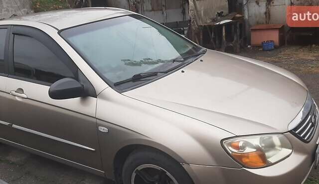 Киа Черато 2007 в Кременчуге на Automoto.ua Бежевый Киа Черато, объемом двигателя 1.59 л и пробегом 400 тыс. км за 3500 $, фото 2 на Automoto.ua