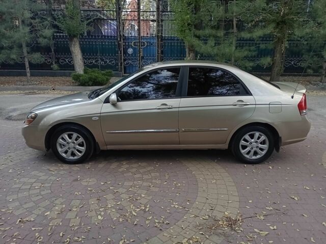 Бежевий Кіа Черато, об'ємом двигуна 1.6 л та пробігом 230 тис. км за 4700 $, фото 6 на Automoto.ua