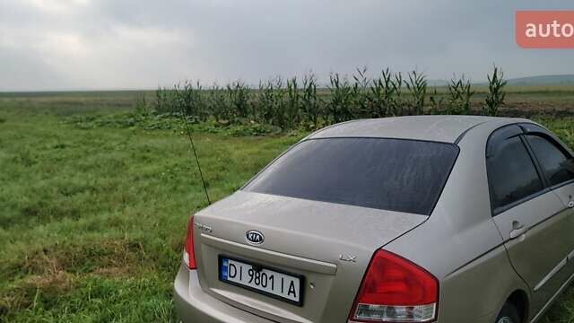 Бежевый Киа Черато, объемом двигателя 1.59 л и пробегом 158 тыс. км за 4800 $, фото 2 на Automoto.ua