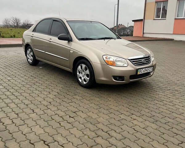 Бежевый Киа Черато, объемом двигателя 1.6 л и пробегом 182 тыс. км за 4000 $, фото 2 на Automoto.ua