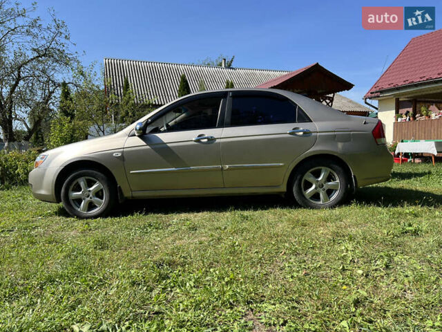 Бежевий Кіа Черато, об'ємом двигуна 1.6 л та пробігом 220 тис. км за 4500 $, фото 1 на Automoto.ua