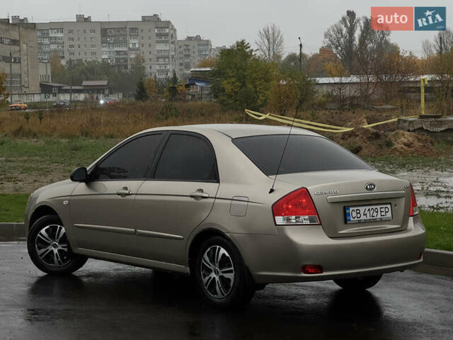 Бежевый Киа Черато, объемом двигателя 1.6 л и пробегом 168 тыс. км за 4450 $, фото 1 на Automoto.ua