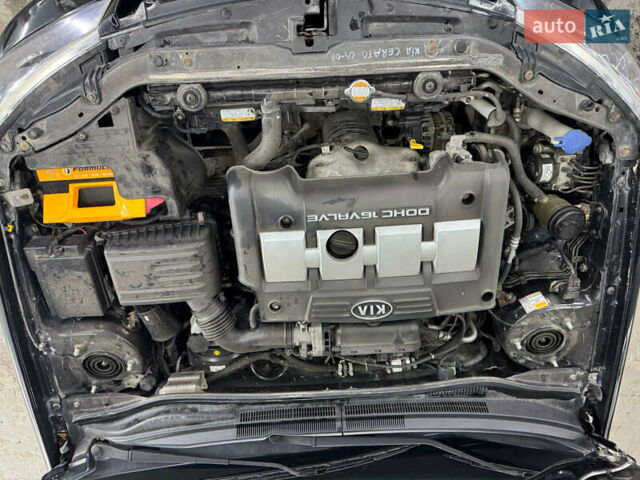 Киа Черато 2006 в Кременце на Automoto.ua Черный Киа Черато, объемом двигателя 1.6 л и пробегом 132 тыс. км за 4600 $, фото 26 на Automoto.ua