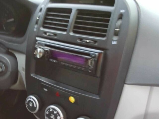 Черный Киа Черато, объемом двигателя 1.6 л и пробегом 213 тыс. км за 5000 $, фото 10 на Automoto.ua