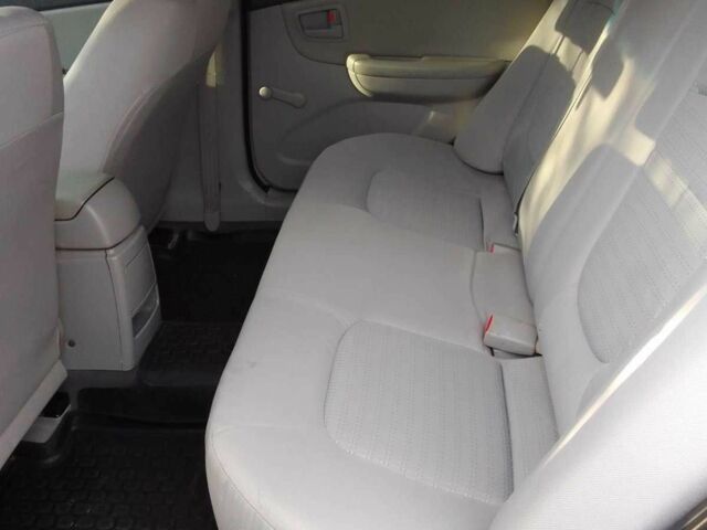 Черный Киа Черато, объемом двигателя 1.6 л и пробегом 213 тыс. км за 5000 $, фото 9 на Automoto.ua