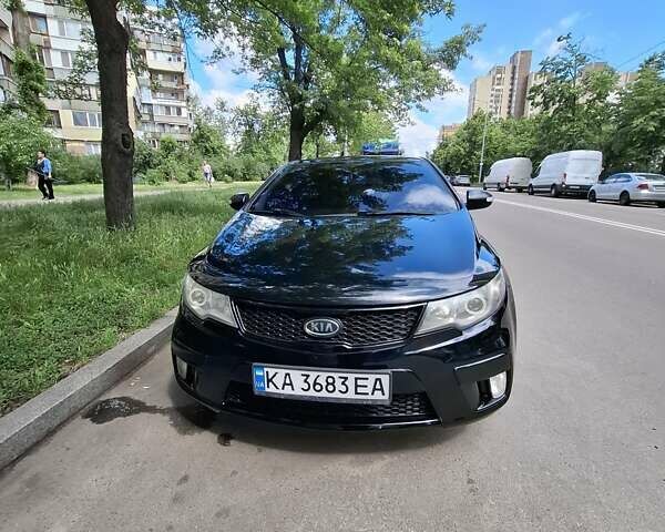 Черный Киа Черато, объемом двигателя 2 л и пробегом 188 тыс. км за 8000 $, фото 4 на Automoto.ua