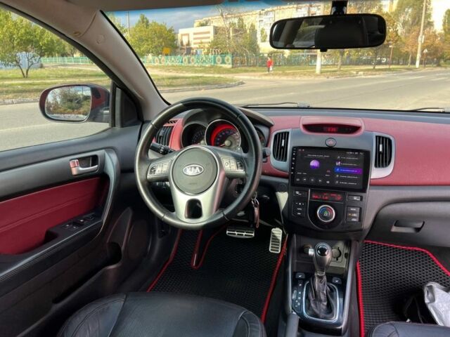 Чорний Кіа Черато, об'ємом двигуна 2 л та пробігом 185 тис. км за 8700 $, фото 7 на Automoto.ua