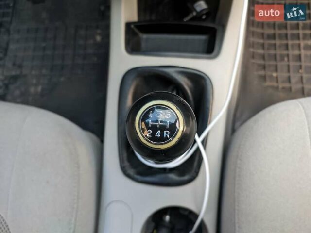 Чорний Кіа Черато, об'ємом двигуна 1.5 л та пробігом 221 тис. км за 4200 $, фото 16 на Automoto.ua