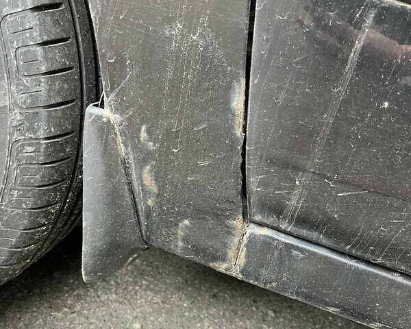 Киа Черато 2006 в Киеве на Automoto.ua Черный Киа Черато, объемом двигателя 1.6 л и пробегом 220 тыс. км за 3500 $, фото 4 на Automoto.ua