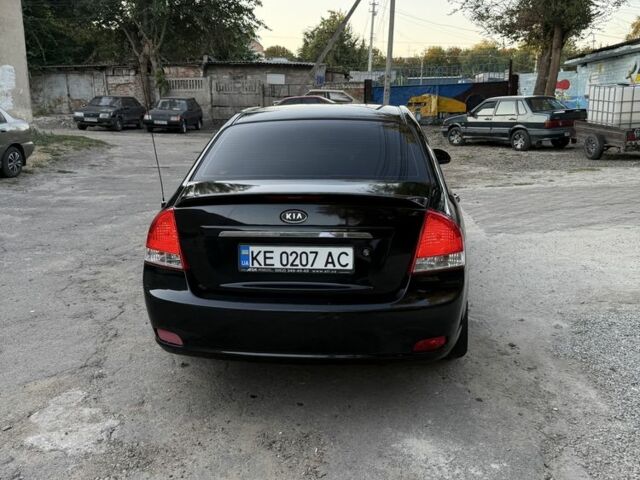 Черный Киа Черато, объемом двигателя 1.6 л и пробегом 286 тыс. км за 3500 $, фото 3 на Automoto.ua