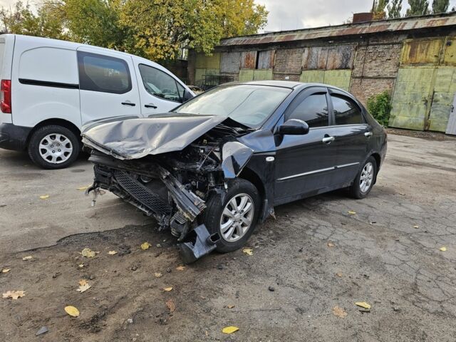 Чорний Кіа Черато, об'ємом двигуна 1.6 л та пробігом 200 тис. км за 1350 $, фото 3 на Automoto.ua