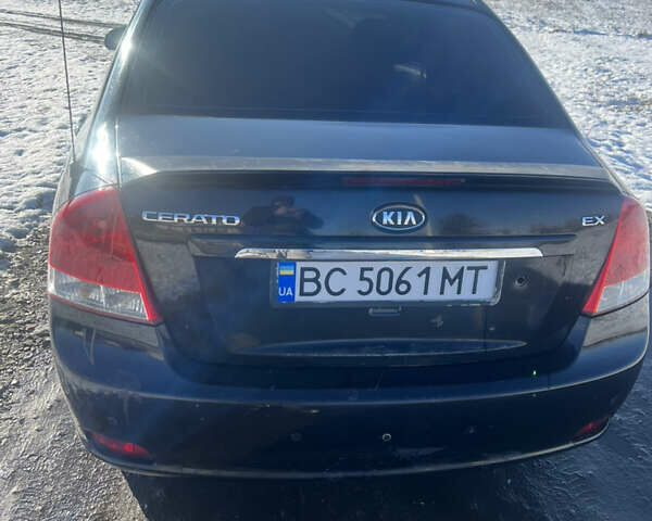 Черный Киа Черато, объемом двигателя 1.58 л и пробегом 355 тыс. км за 3500 $, фото 1 на Automoto.ua