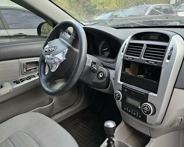 Киа Черато 2007 в Киеве на Automoto.ua Черный Киа Черато, объемом двигателя 1.59 л и пробегом 200 тыс. км за 1150 $, фото 7 на Automoto.ua