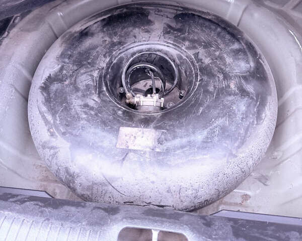 Чорний Кіа Черато, об'ємом двигуна 1.59 л та пробігом 250 тис. км за 4300 $, фото 3 на Automoto.ua