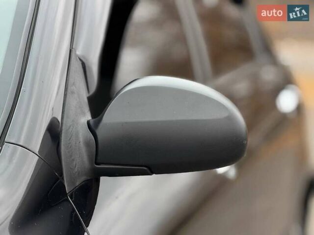 Чорний Кіа Черато, об'ємом двигуна 1.6 л та пробігом 224 тис. км за 4900 $, фото 8 на Automoto.ua