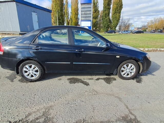 Черный Киа Черато, объемом двигателя 1.6 л и пробегом 258 тыс. км за 4300 $, фото 2 на Automoto.ua