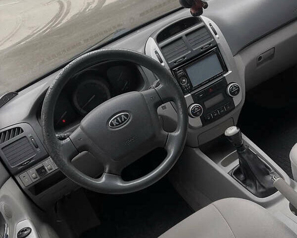 Черный Киа Черато, объемом двигателя 1.59 л и пробегом 273 тыс. км за 2999 $, фото 4 на Automoto.ua