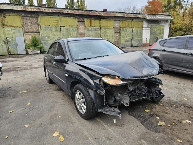 Чорний Кіа Черато, об'ємом двигуна 1.6 л та пробігом 200 тис. км за 1350 $, фото 1 на Automoto.ua