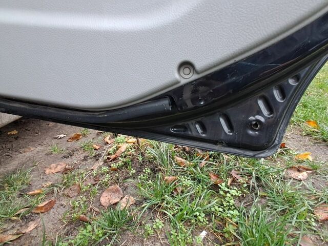 Черный Киа Черато, объемом двигателя 1.6 л и пробегом 258 тыс. км за 4300 $, фото 18 на Automoto.ua