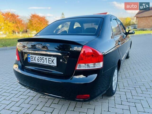 Киа Черато 2007 в Черновцах на Automoto.ua Черный Киа Черато, объемом двигателя 1.6 л и пробегом 210 тыс. км за 3950 $, фото 20 на Automoto.ua
